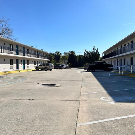 All-Suite Motel Edgewater  Kültér fotó