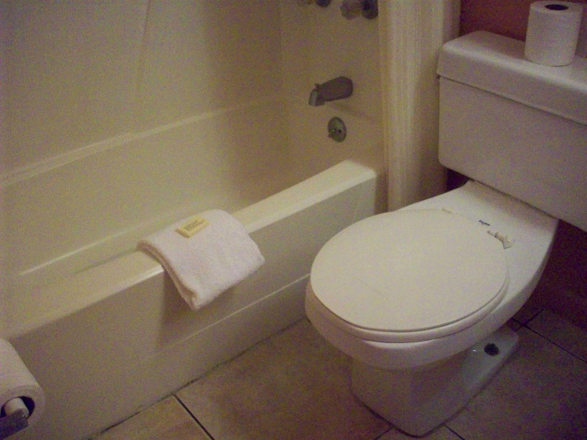 All-Suite Motel Edgewater  Kültér fotó